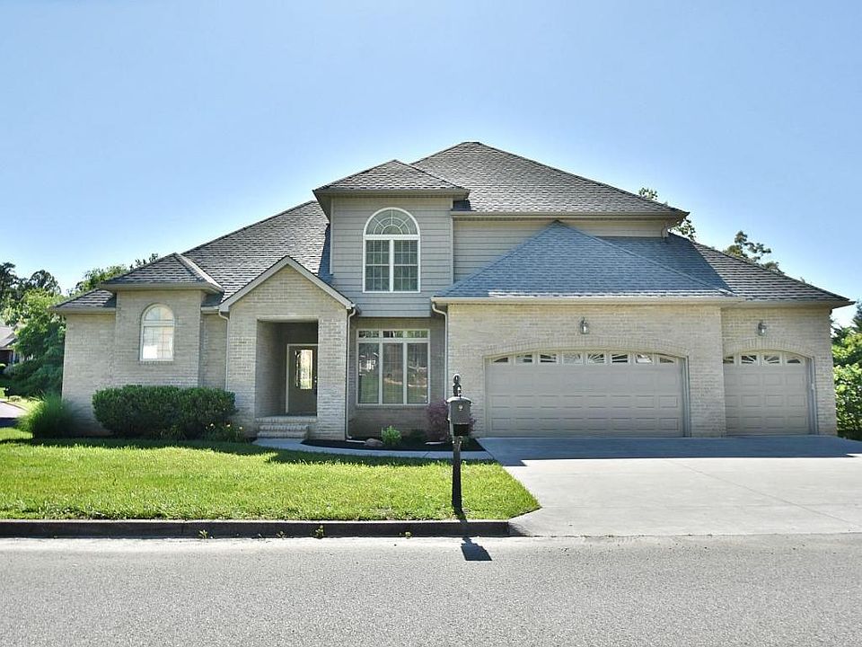 1st image of 2001 Cascade Falls Ln