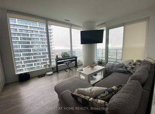 898 Portage Pkwy #5703, Vaughan, ON L4K 4Z4