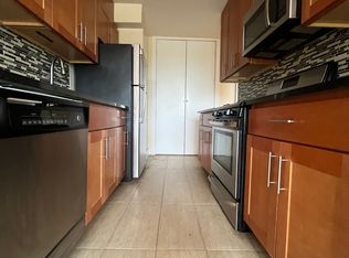 67-00 192nd St #1010, Fresh Meadows, NY 11365