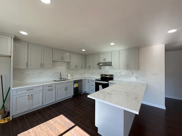 9102 Central Ave #B — Photo 3