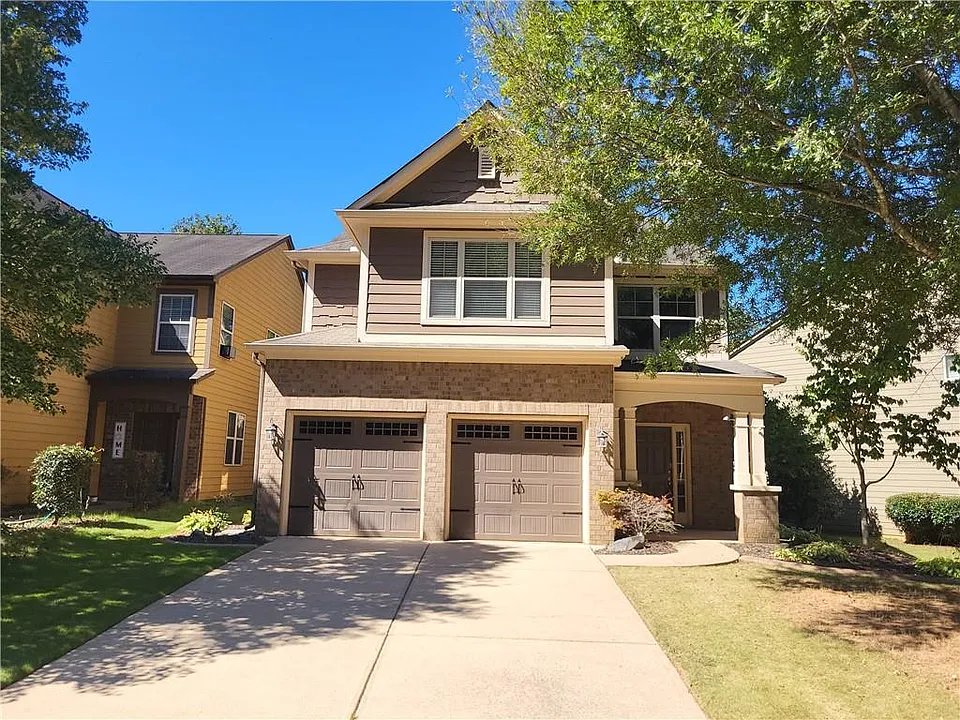 915 Silver Lake Dr