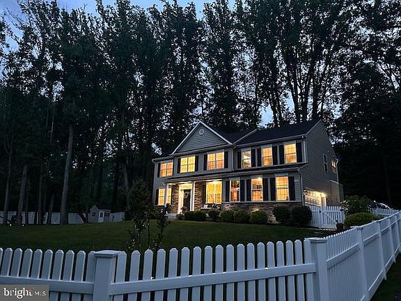 4th image of 1216 Ringgold Ln