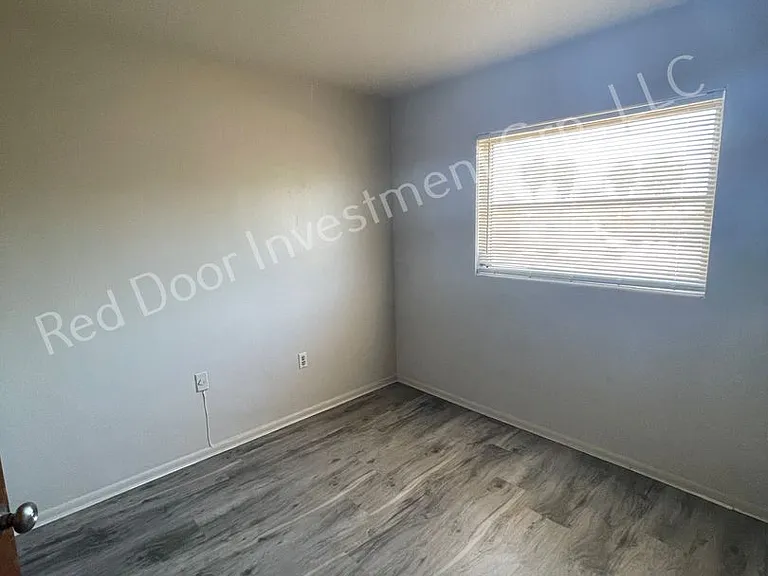Robinswood — Photo 38