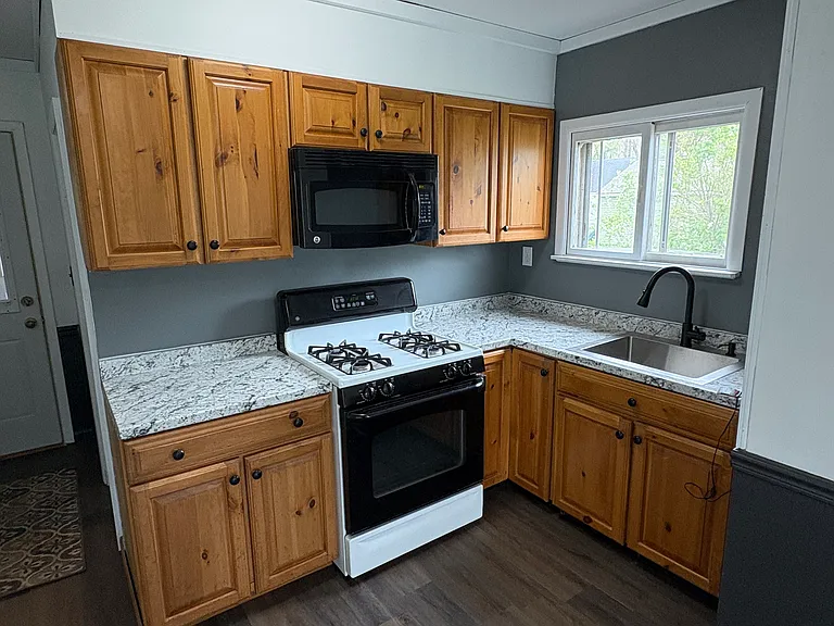 6316 Belmont Ave NE — Photo 10