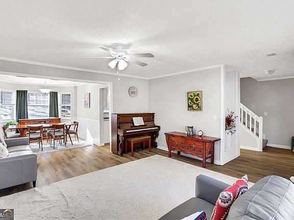 2nd image of 5000 Sugar Creek Dr