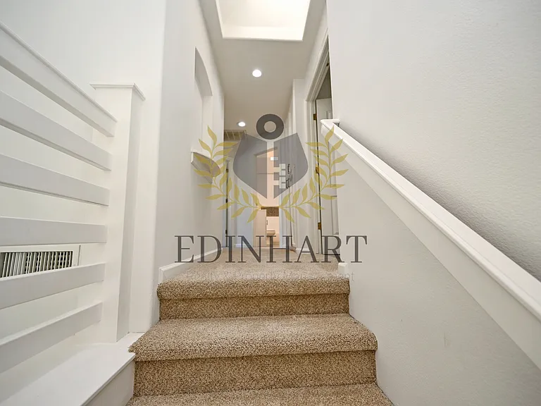 21678 Eastmere Ln — Photo 32
