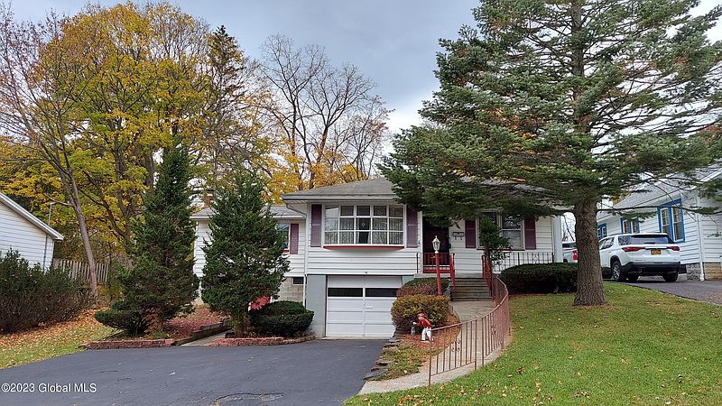 2nd image of 16 Marlborough Court