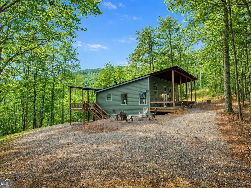 642 Crabapple Dr
