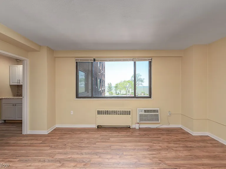 11720 Edgewater Dr #310 — Photo 8
