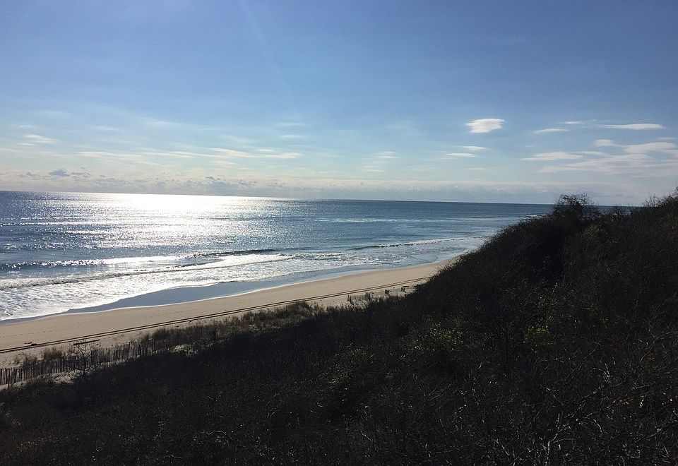 1st image of 254 Old Montauk Hwy
