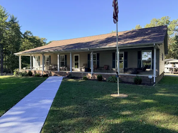2329 Roslin Rd, Jamestown, TN 38556