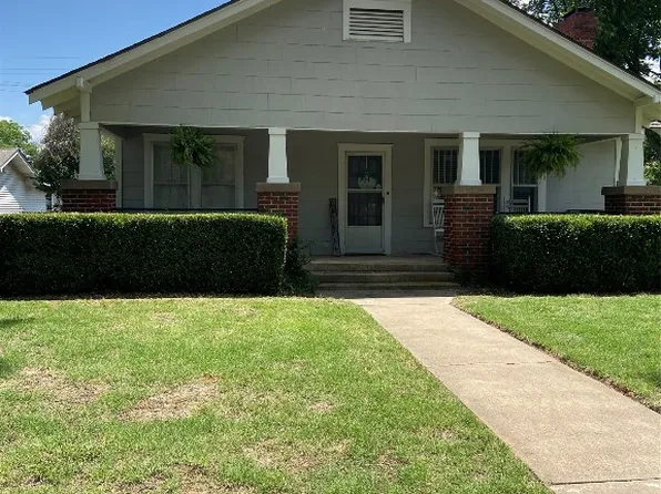 607 W Oak St, Olney, TX 76374