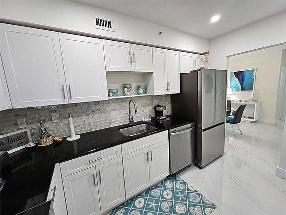5th image of 2501 S Ocean Dr APT 307