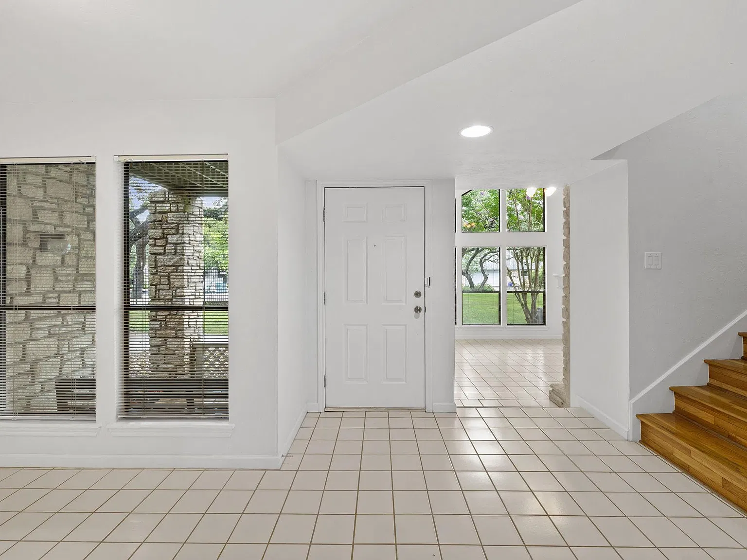 3 bed, 3.0 bath, 1623 sqft, $1,950 — Photo 4