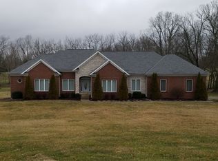 240 Landspur Ct, Simpsonville, KY 40067