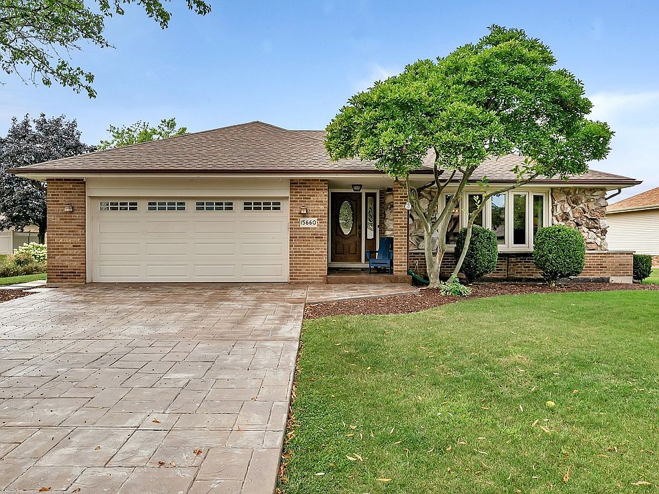 1st image of 15660 Torrey Pines Dr