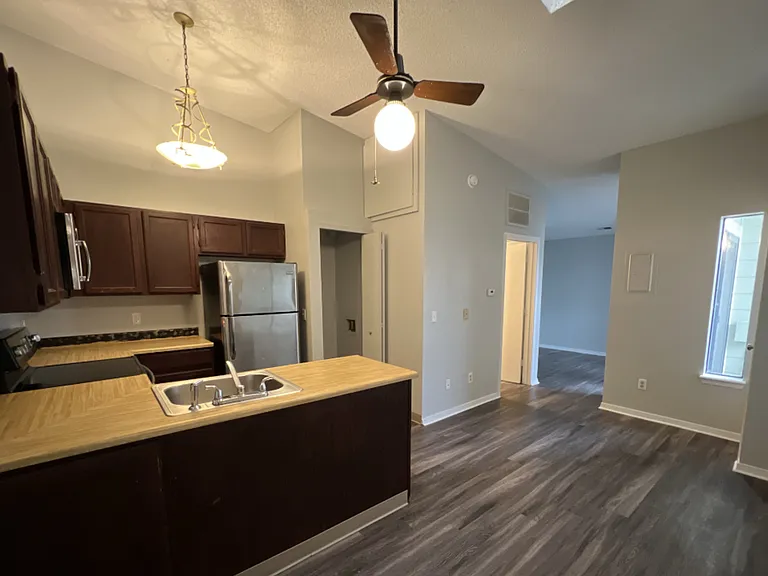 920 S Dawson Way #17 — Photo 1