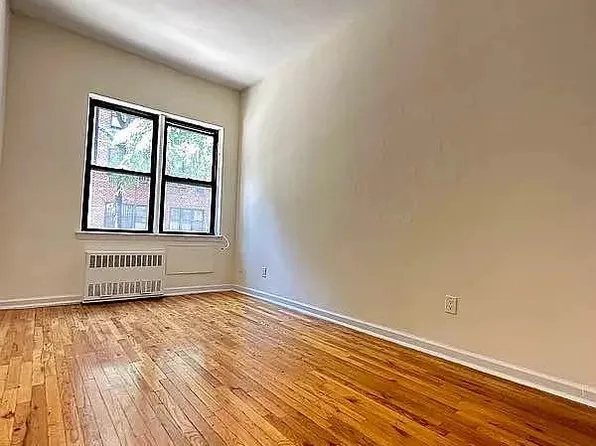 317 East 90th Street image 1 of 4