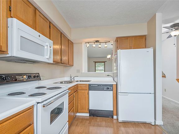 2nd image of 277 Cordial Dr