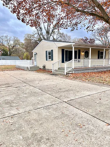 2854 Vulcan St Photo 1