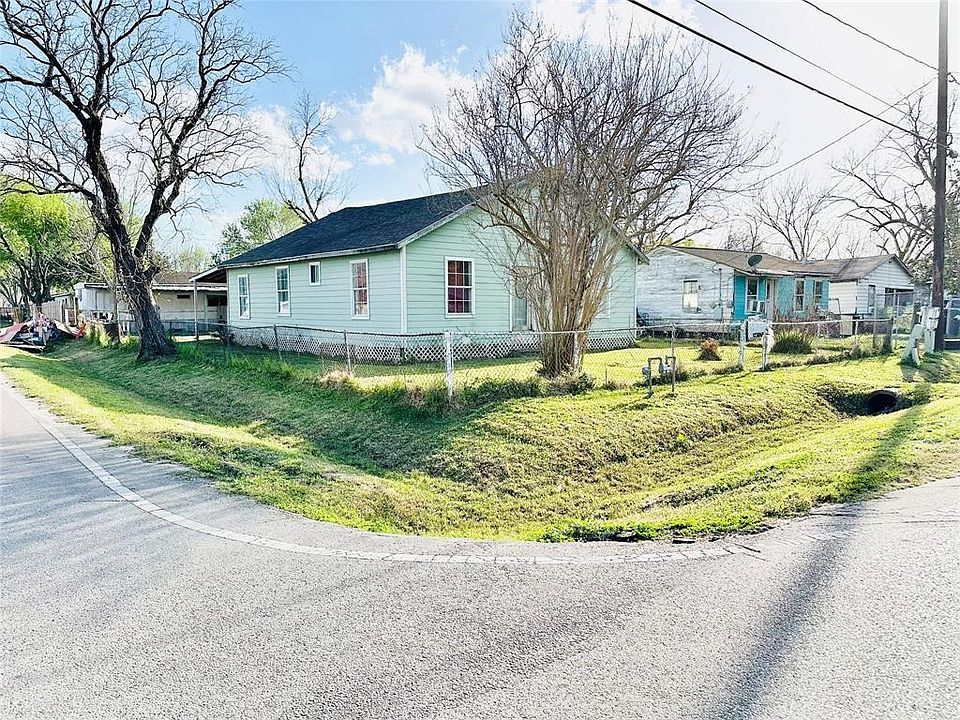 1st image of 2534 Mierianne St