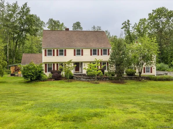 16 Saddle Ridge Road, New Milford, CT 06776