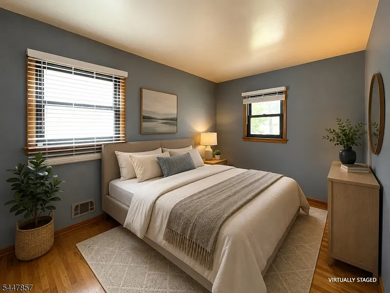 1 bed, 1.0 bath, 1205 sqft, $2,000 — Photo 2