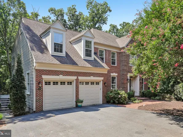 6409 Melstone Ct, Clifton, VA 20124