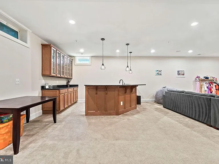 17243 Miss Packard Ct — Photo 32