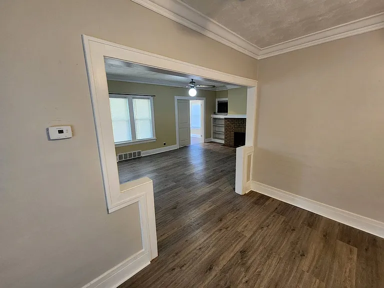 15816 Grovewood Ave — Photo 29