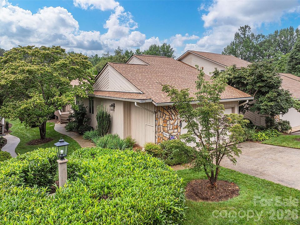 1st image of 121 Deerlake Dr