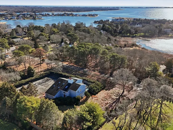 103 Middle Pond Rd, Southampton, NY 11968