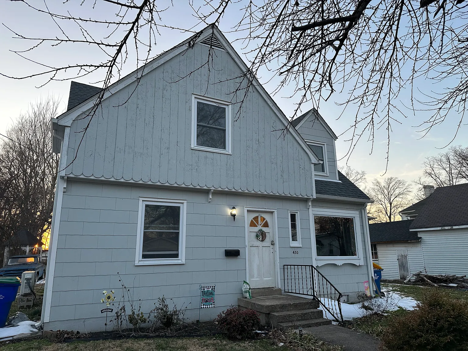 2 bed, 900 sqft, $900 — Photo 1