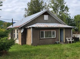 50521 Highway 242, Broadbent, OR 97414