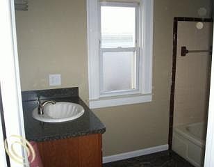 3rd image of 1168 Cleveland Ave