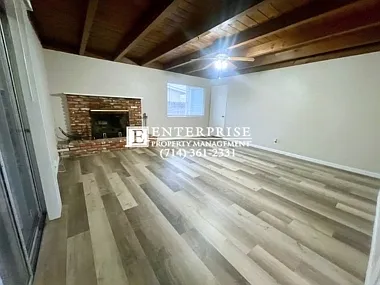 4 bed, 3.0 bath, 2200 sqft, $3,850 — Photo 4