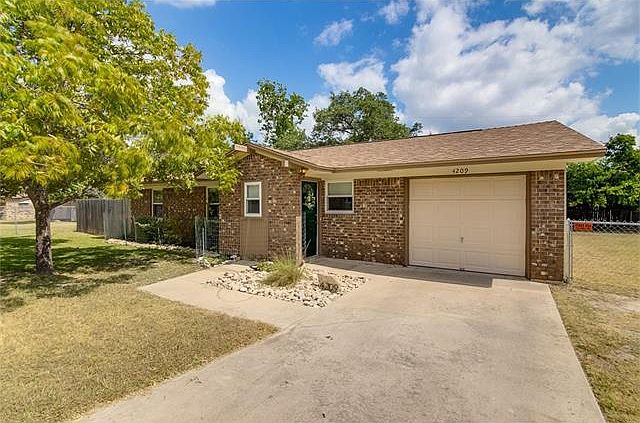 1st image of 4209 Broken Arrow Dr