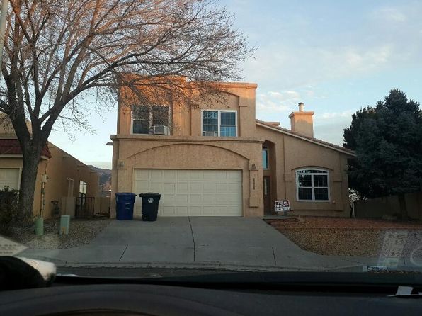 5724 Bartonwood Pl NE