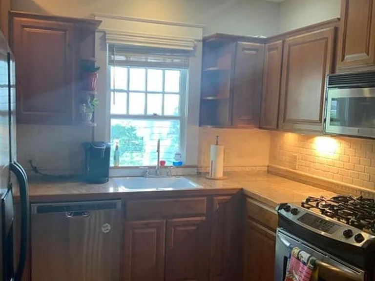 375 E Maine Ave — Photo 9