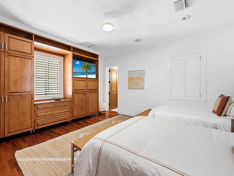 14 Harbor Dr — Photo 23