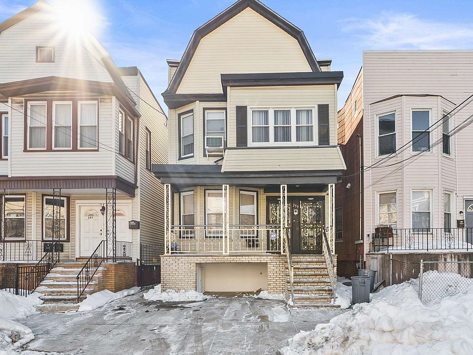 1st image of 299 Chapel Ave