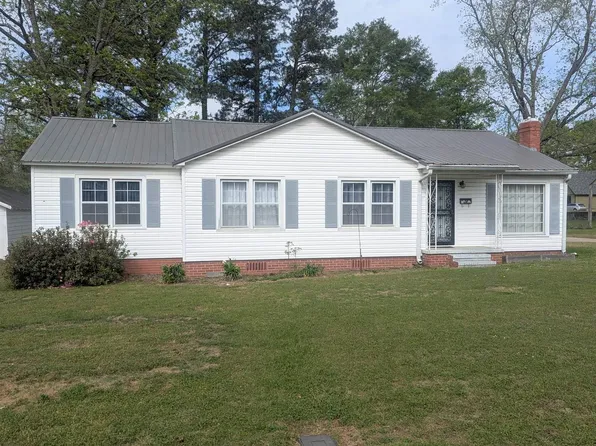 209 SW 15th St W, Clanton, AL 35045