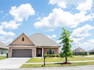 15580 Magicstone Ave, Prairieville, LA 70769