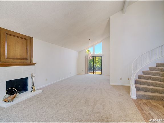 Vaulted ceiling & fireplace