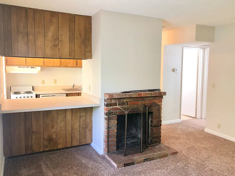 1712 S Street — Photo 4
