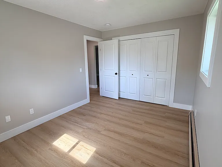 1409 Shakopee Ave E #2 — Photo 6