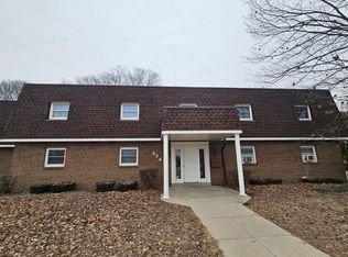 374 Twilight Dr APT 3, Morris, IL 60450