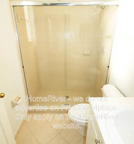 230 SE 29th Ave #3 — Photo 13