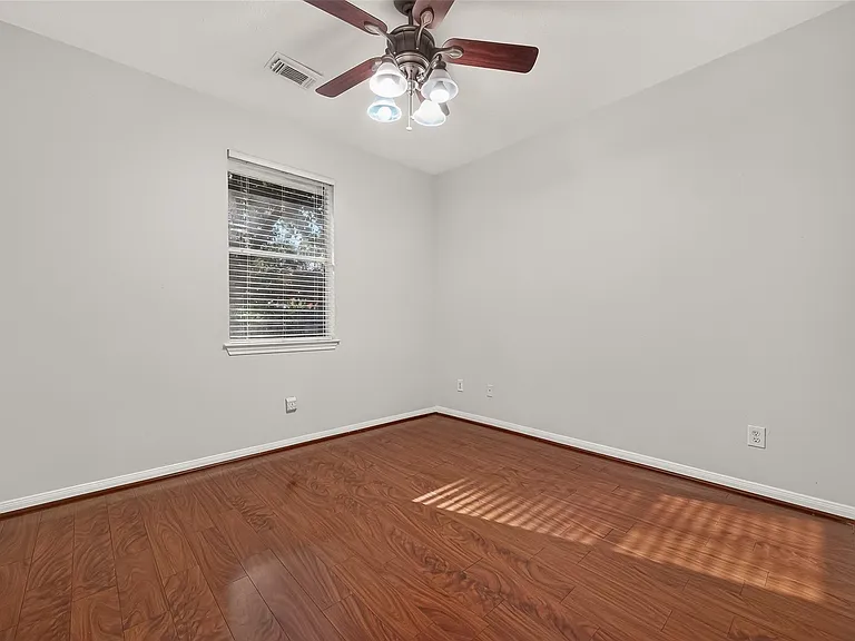 10802 Warner Hollow Ct — Photo 29