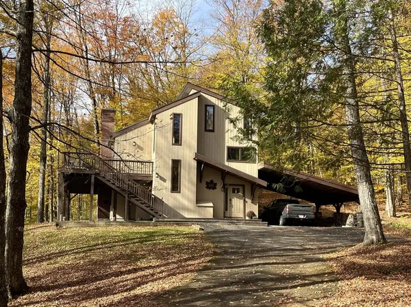 185 Maple Road, Stowe, VT 05672